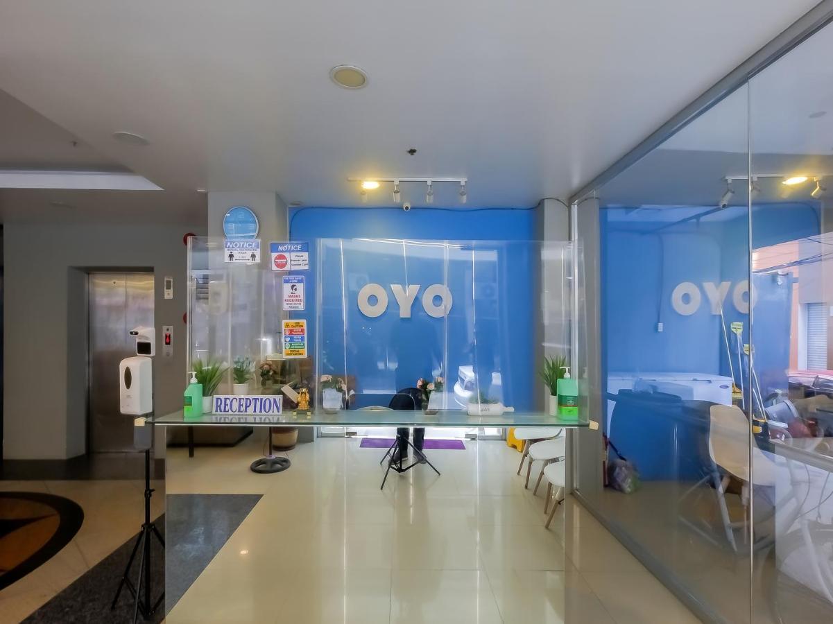 Vaccinated Staff - Oyo 837 Kysabel Hotel Paco Exteriör bild